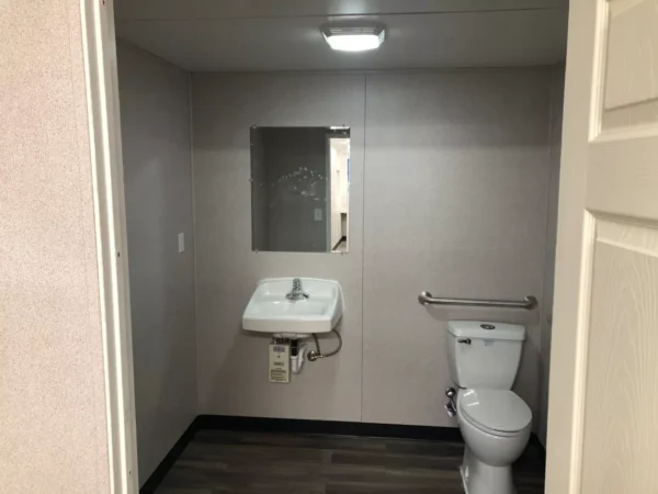 40 ft. by 8 ft. by 9.5 ft. Ground-Level Office Container, 1 Restroom - Image 4