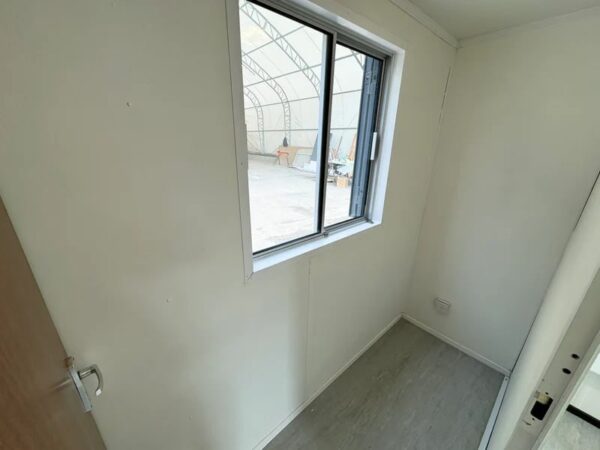 20x8ft Container Office Cabin Portable - Image 3