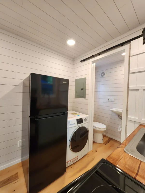 8 ft X 20 ft - Modern container Home 1 Bed and 1 Bath - Image 5