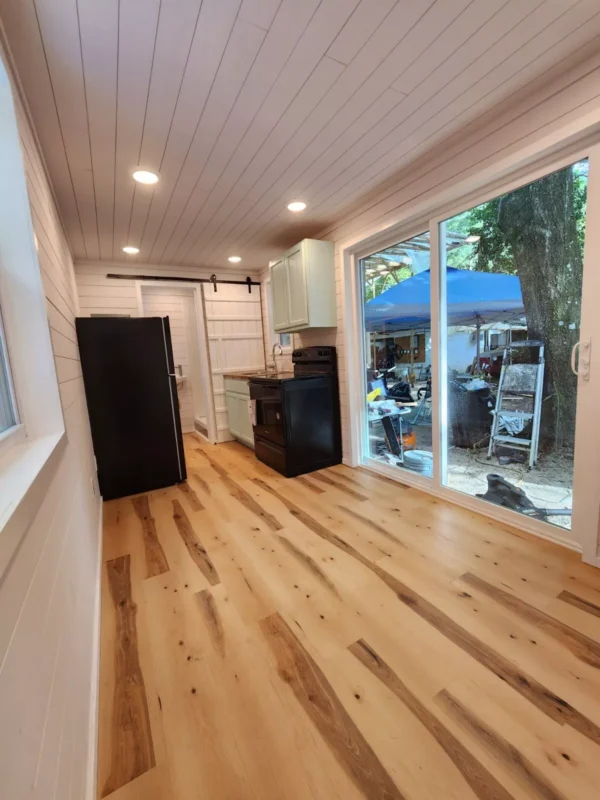 8 ft X 20 ft - Modern container Home 1 Bed and 1 Bath - Image 4