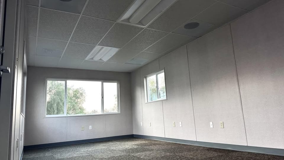 12′ x 40′ Office Trailer with Restroom - Image 4